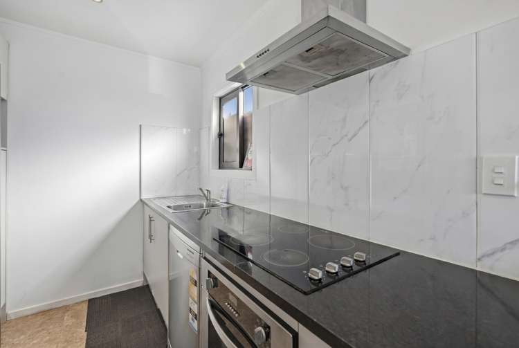32A Maplesden Drive Clendon Park_8
