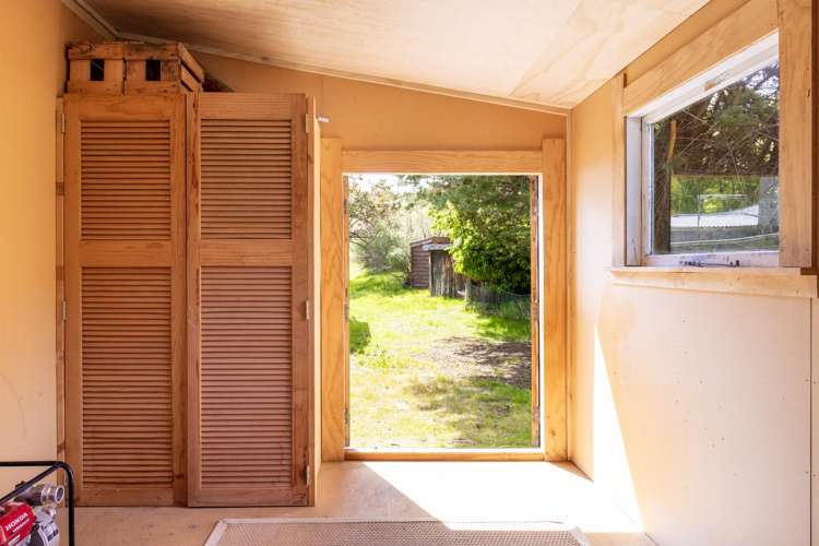 - Hut 43, Lake Alexandrina, South End Settlement Lake Tekapo_19