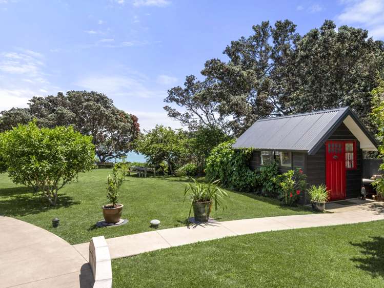 24 Esslin Road Surfdale_13