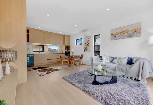 BRAND-NEW TOWNHOUSE - MODERN LIVING