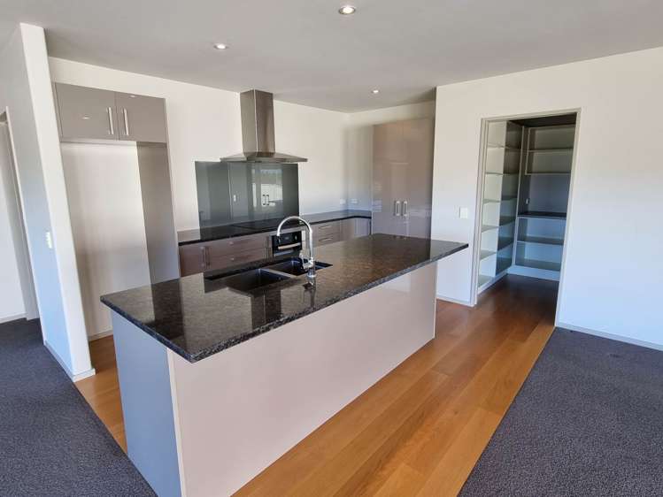 59 Pine Harbour Parade Beachlands_1