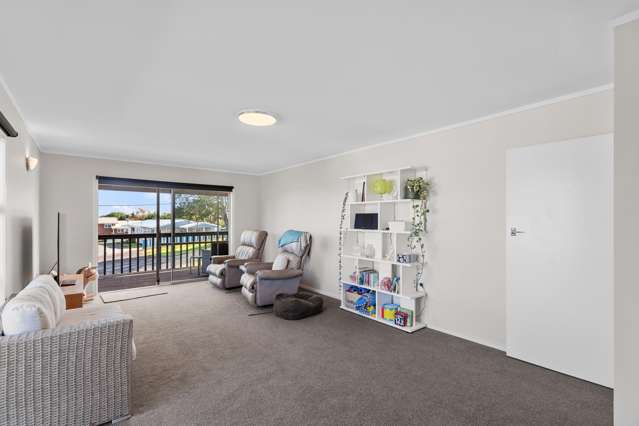 15 Burgess Street Te Aroha_2