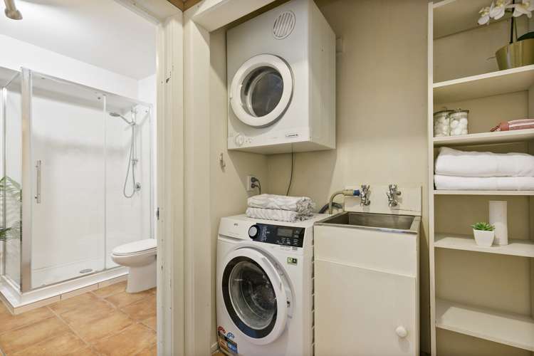 8g Egmont Street Te Aro_11