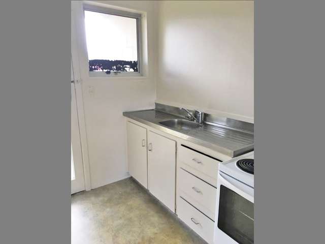 2/73a Princes St 10057_3