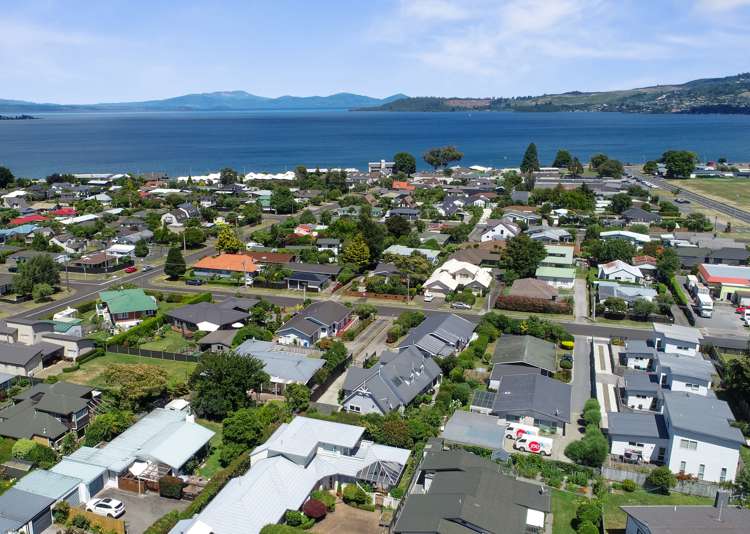 2/8 Kiwi Street Taupo_37