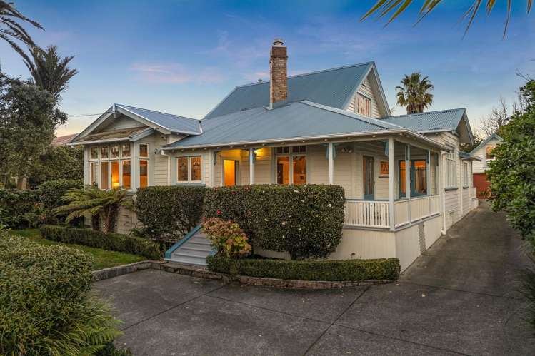 1 Plunket Road_0