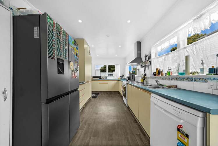 8 Malvina Place Bucklands Beach_26