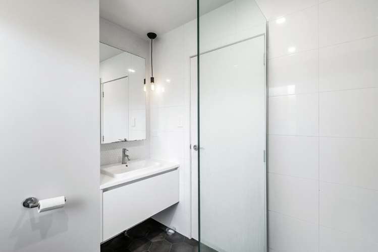 1/22 Don Croot Street Western Springs_14