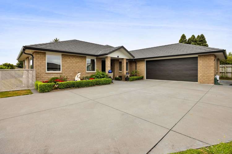 74 Fernbrook Drive_0