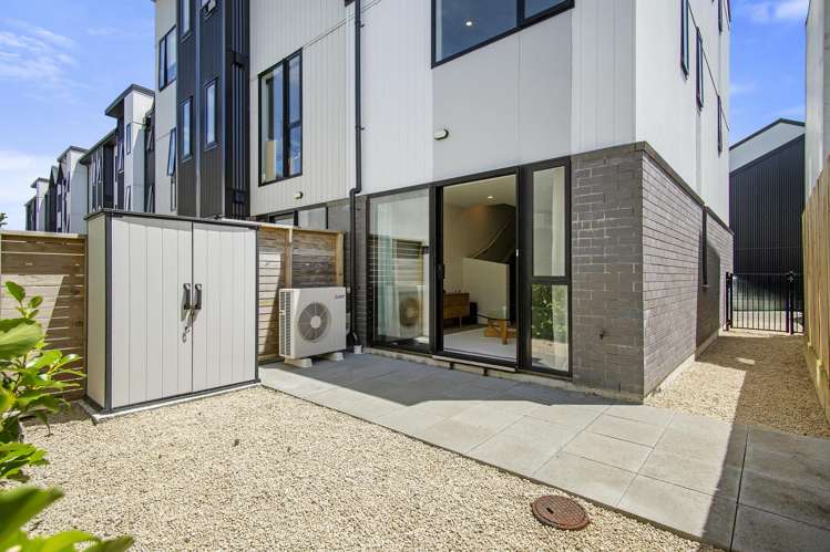 29 John Street Petone_15