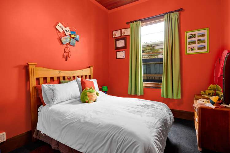 54 Disraeli Street Hawera_11