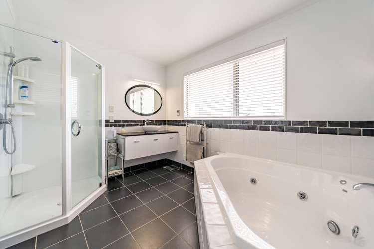 90 Dowse Drive Maungaraki_20