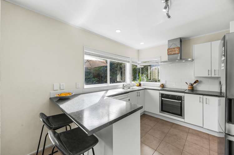 2/12 Pat Oconnor Place Manurewa_3