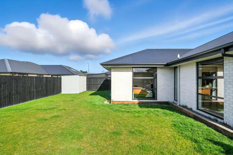 17 Cleaver Street Woodend_17