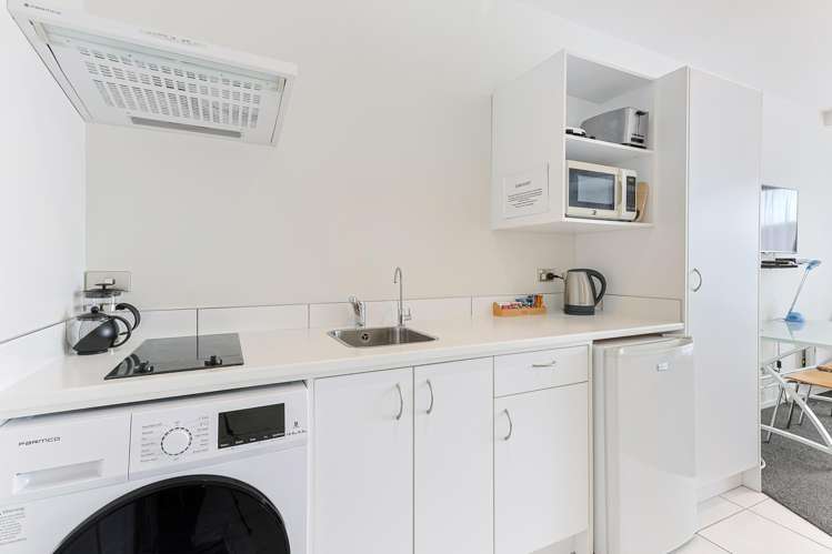 1,3 &4/27 Marine Parade Carters Beach_3