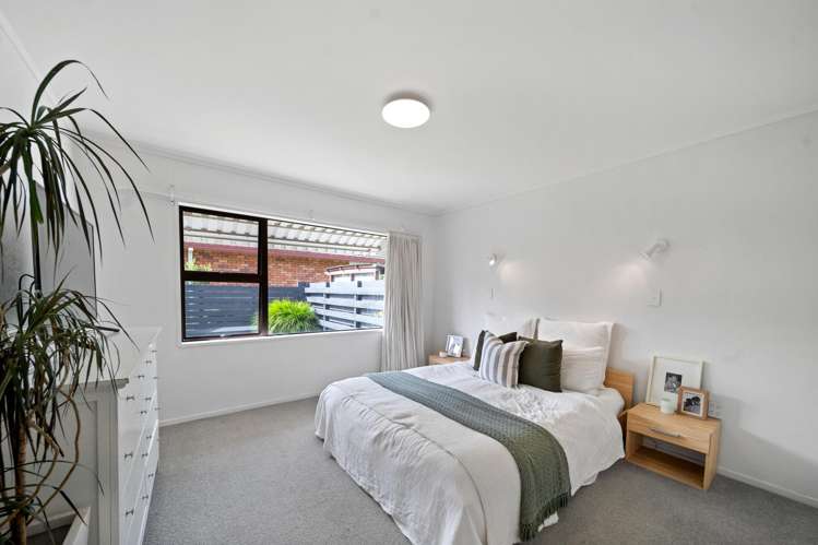 2/88 Edgecumbe Road Avenues_3