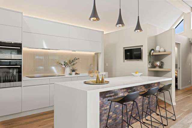 15 St Andrews Square Strowan_3
