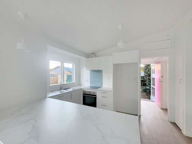 3/89B Te Kawa Road Greenlane_3