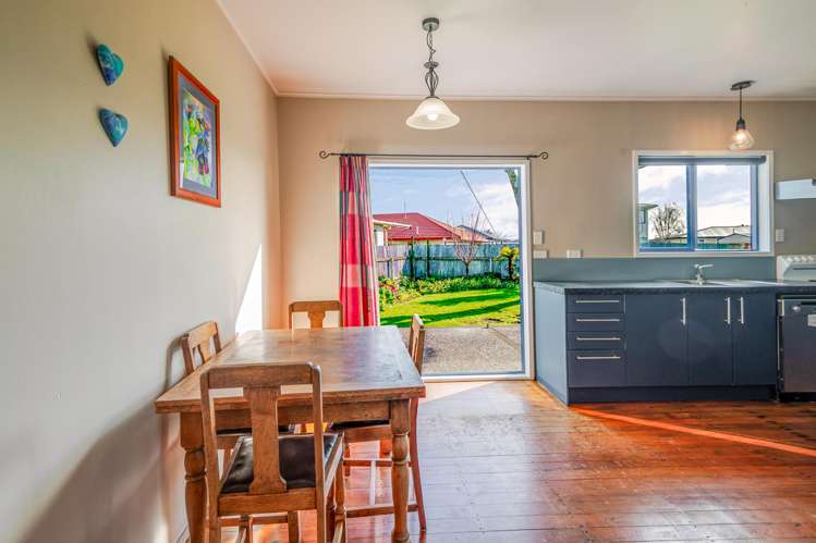 4 Howard Road Taradale_7