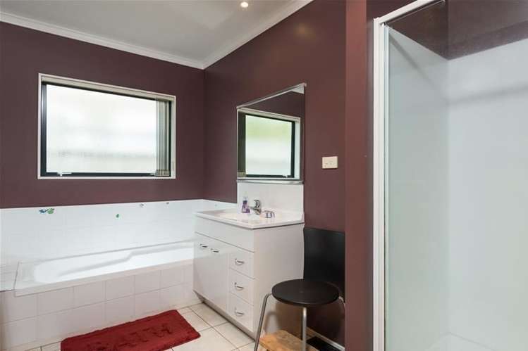 46 Waipuna Grove Welcome Bay_11