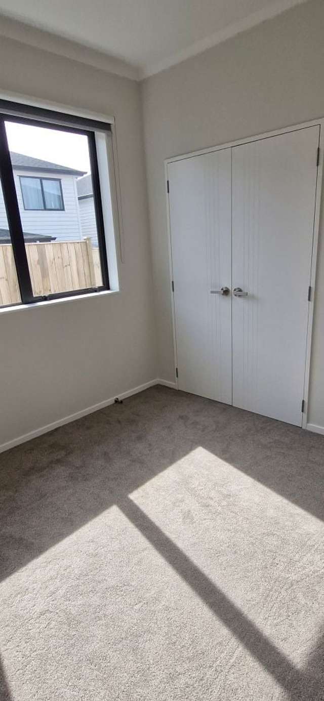 8 Knockanara Drive Flat Bush_2