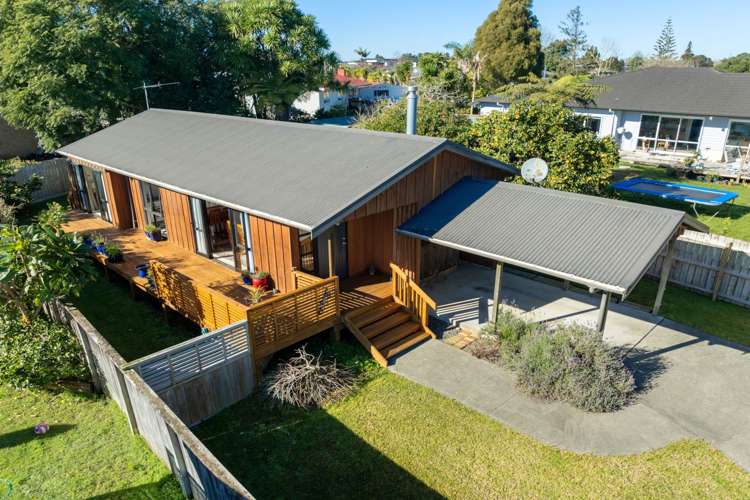 3/10 Springbank Lane Te Atatu Peninsula_11