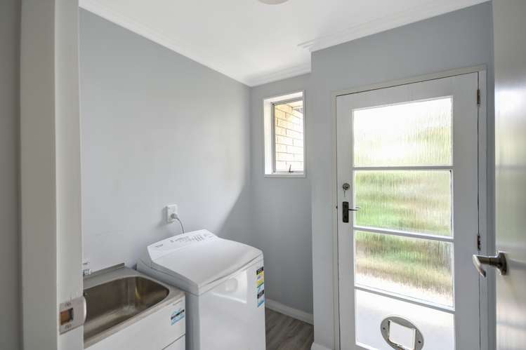 57 Doon Street Mosgiel_10