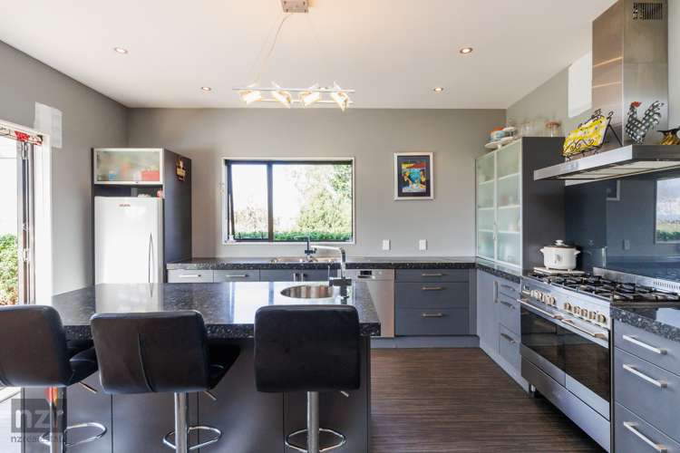 702 Mount Stewart Halcombe Road Halcombe_10