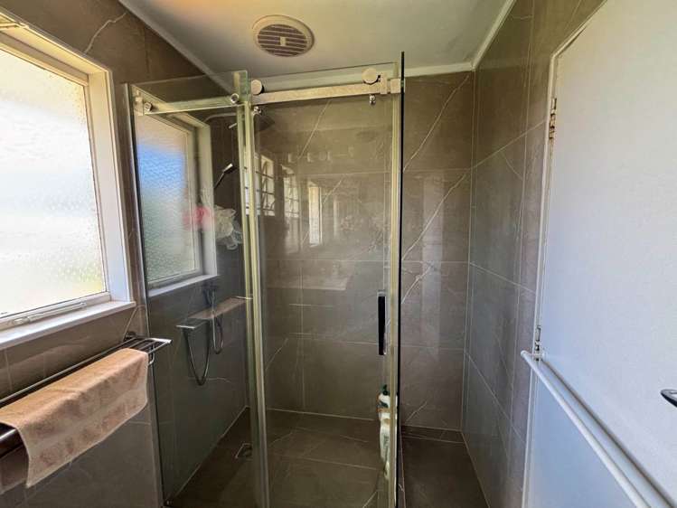 21 Dale Crescent Pakuranga_7