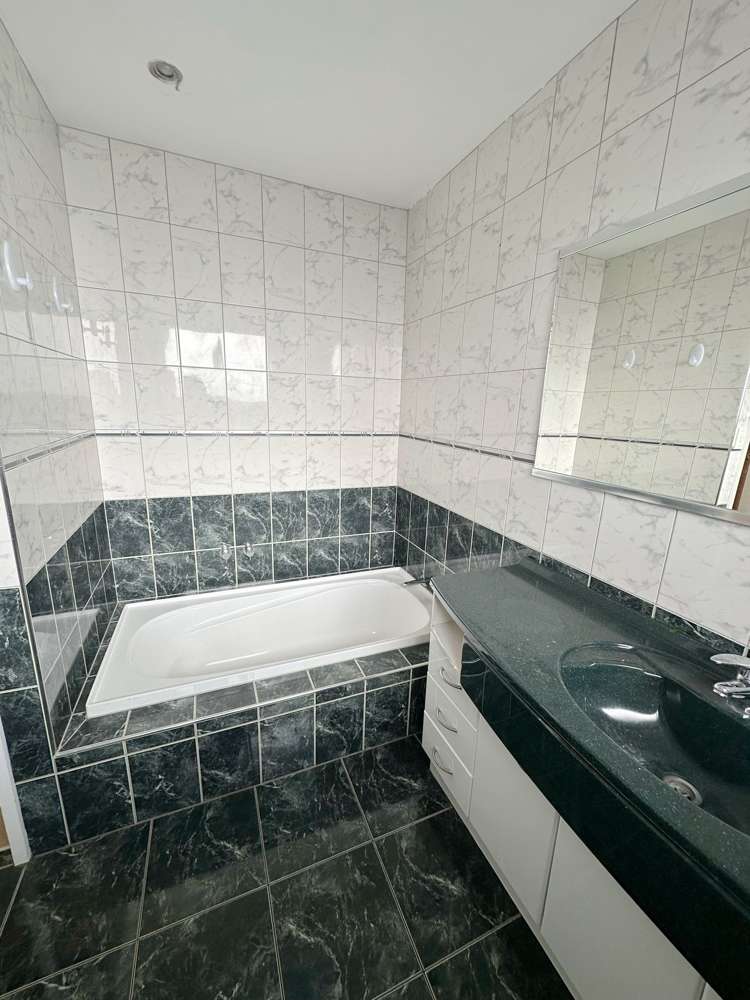 33 Blakeborough Drive Forrest Hill_10