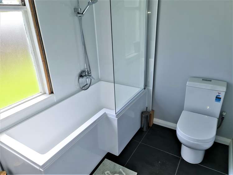 8 The Esplanade Westport_3