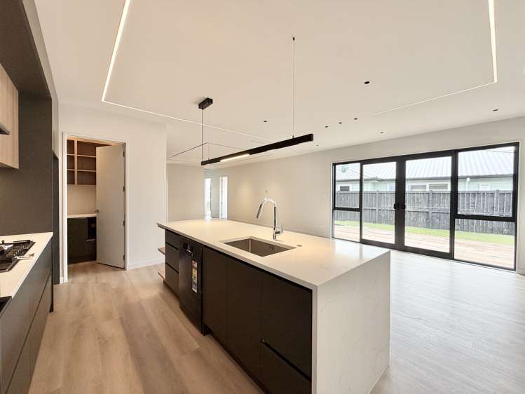 3 Tukutata Crescent_4