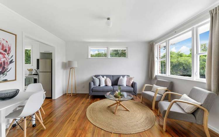 2/49 Ward Street 11322_2