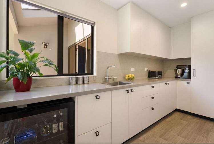 40 Westridge Drive 11235_6