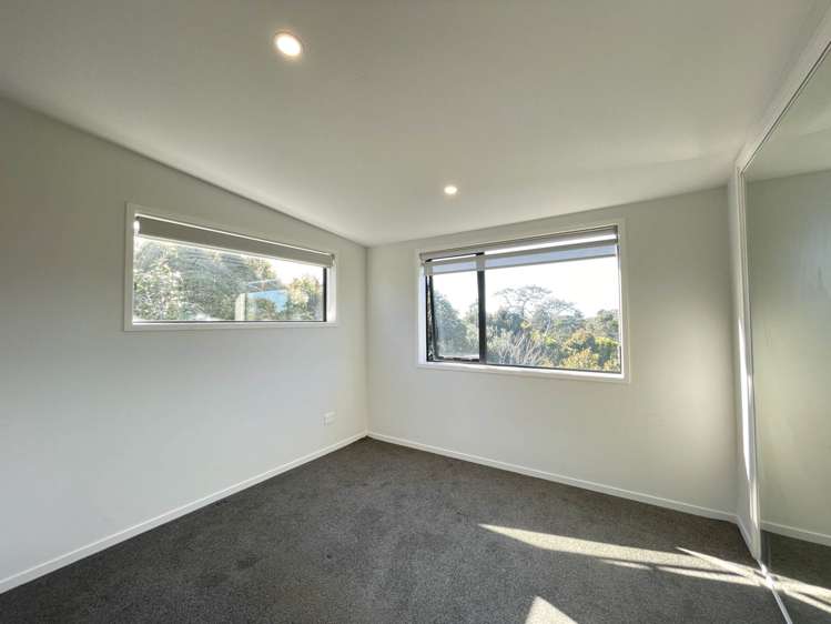 8/8 Valron Road Te Atatu South_6