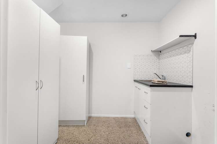 339 Ridge Road Paremoremo_24