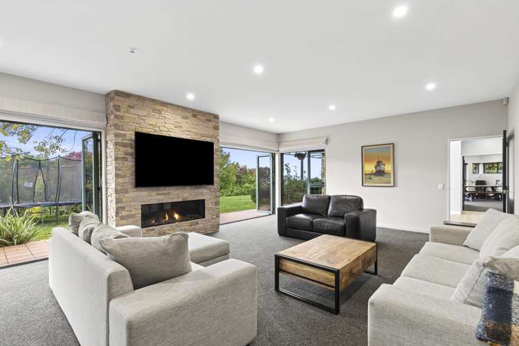 15 Van Beek Place_3
