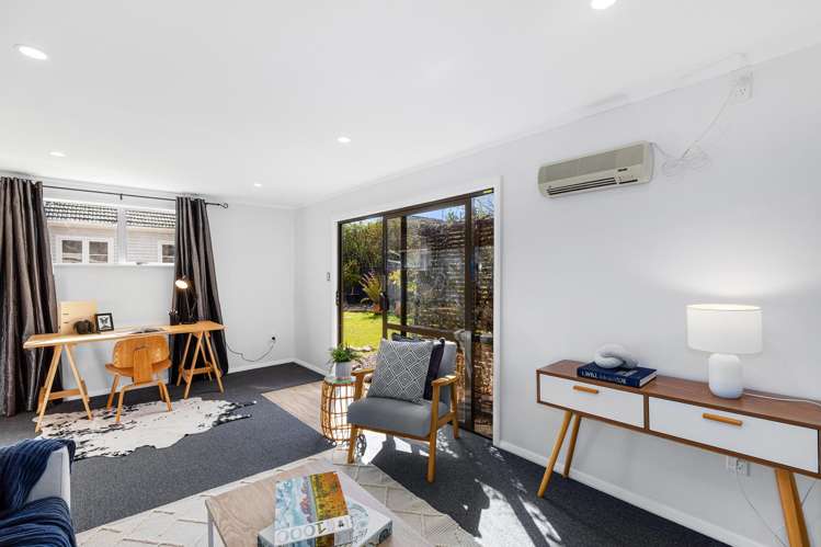 44 Palmer Crescent Silverstream_24