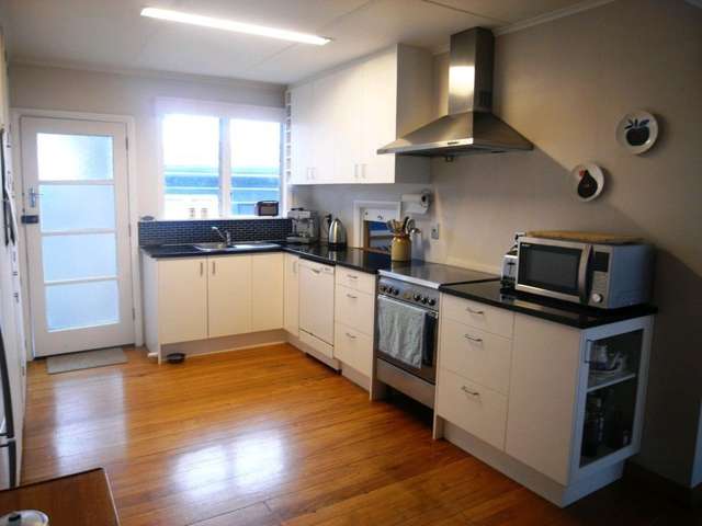 56 Willcott Street Mount Albert_3