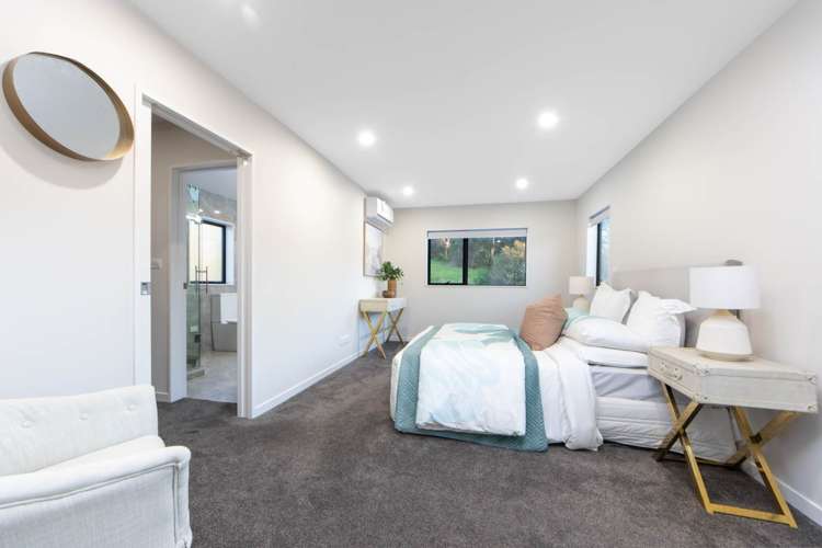 24 Gospel Heights Flat Bush_14