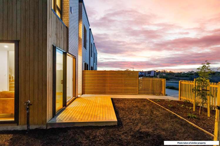 210 Henwood Road Westgate_16