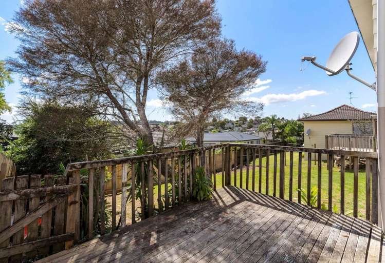179 Solar Road Glen Eden_11