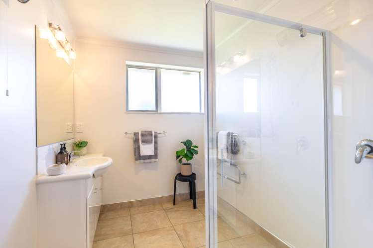 1 Cambria Gardens The Wood_7
