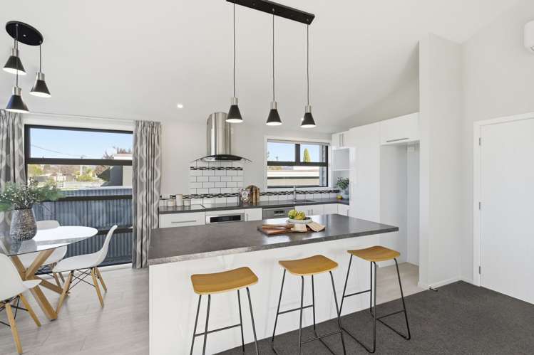 1/100 Baker Street New Brighton_12