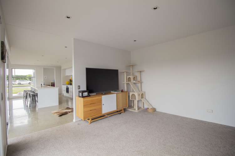 843 Lower Queen Street Richmond_6