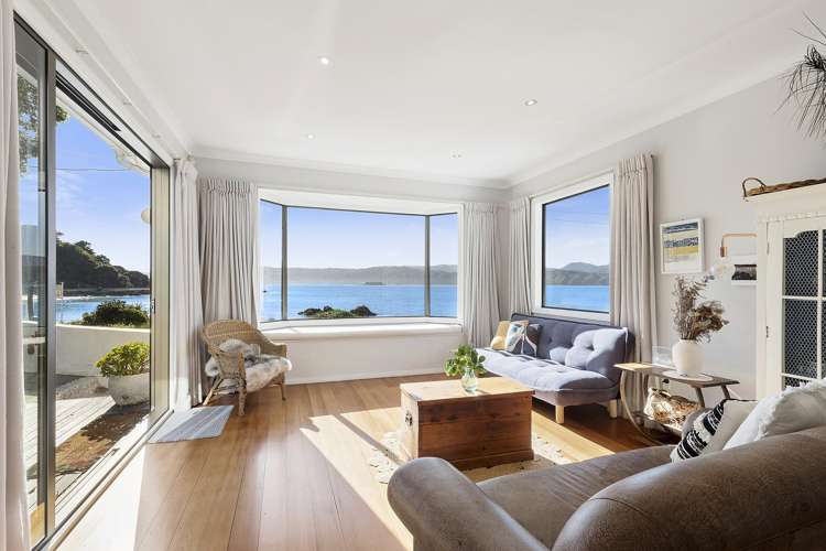 493 Karaka Bay Road_2