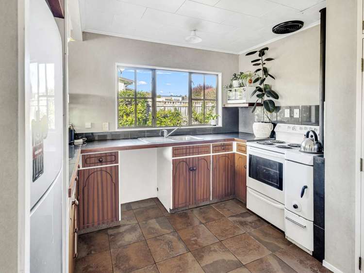 16A Carl Avenue_4