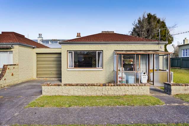 Easy Living - Convenient Location