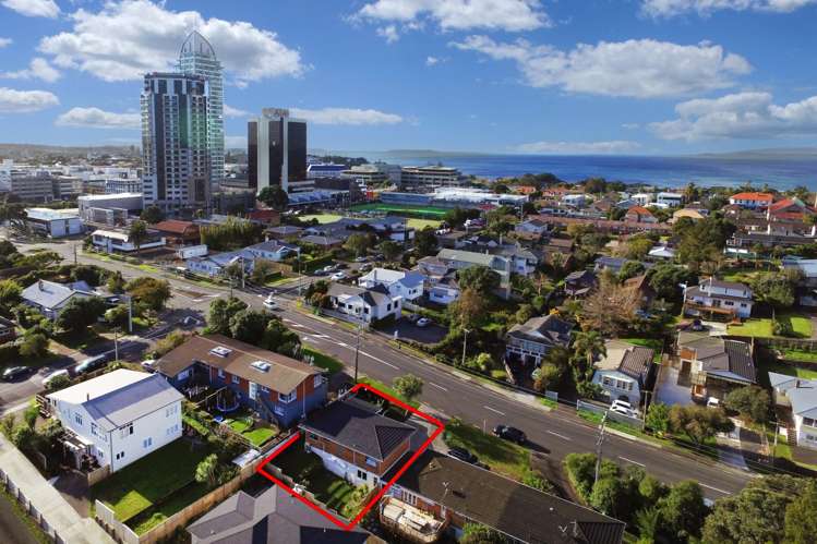 1/13 Burns Avenue Takapuna_2