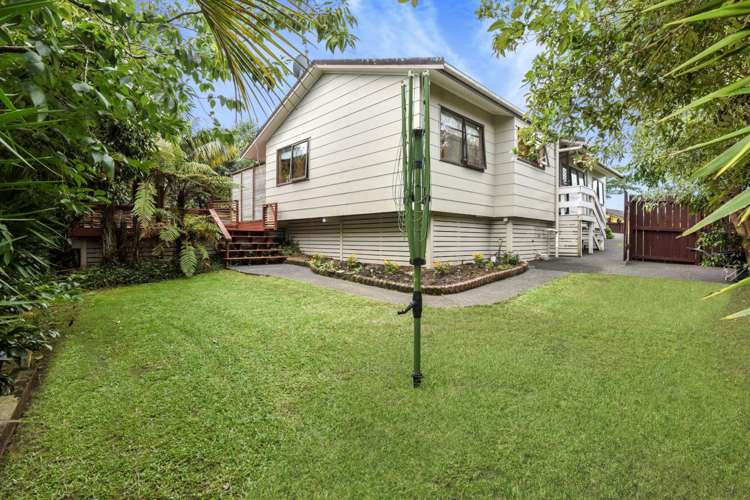 22 Sandgate Avenue Botany Downs_14